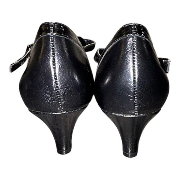 Aerosoles Elegant Women’s Wild Cheery Leather Shoes
Size 9M - Picture 5 of 9